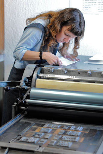 ARTIST-IN-RESIDENCE PROGRAM, printmaking studio
